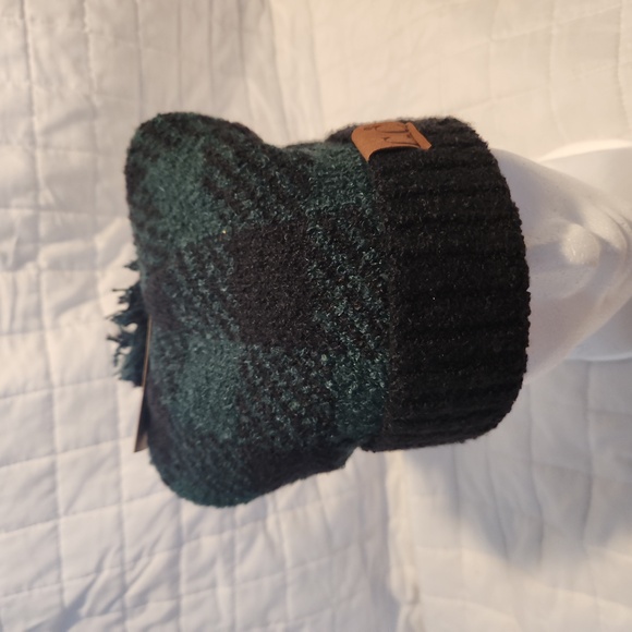 Hat - Picture 2 of 5